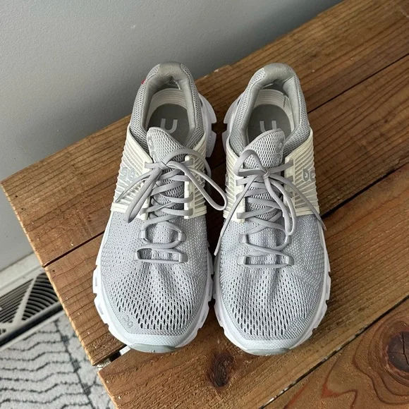 On Cloud Swift Women’s Running Shoe Size 7 Glacier White - Picture 2 of 9